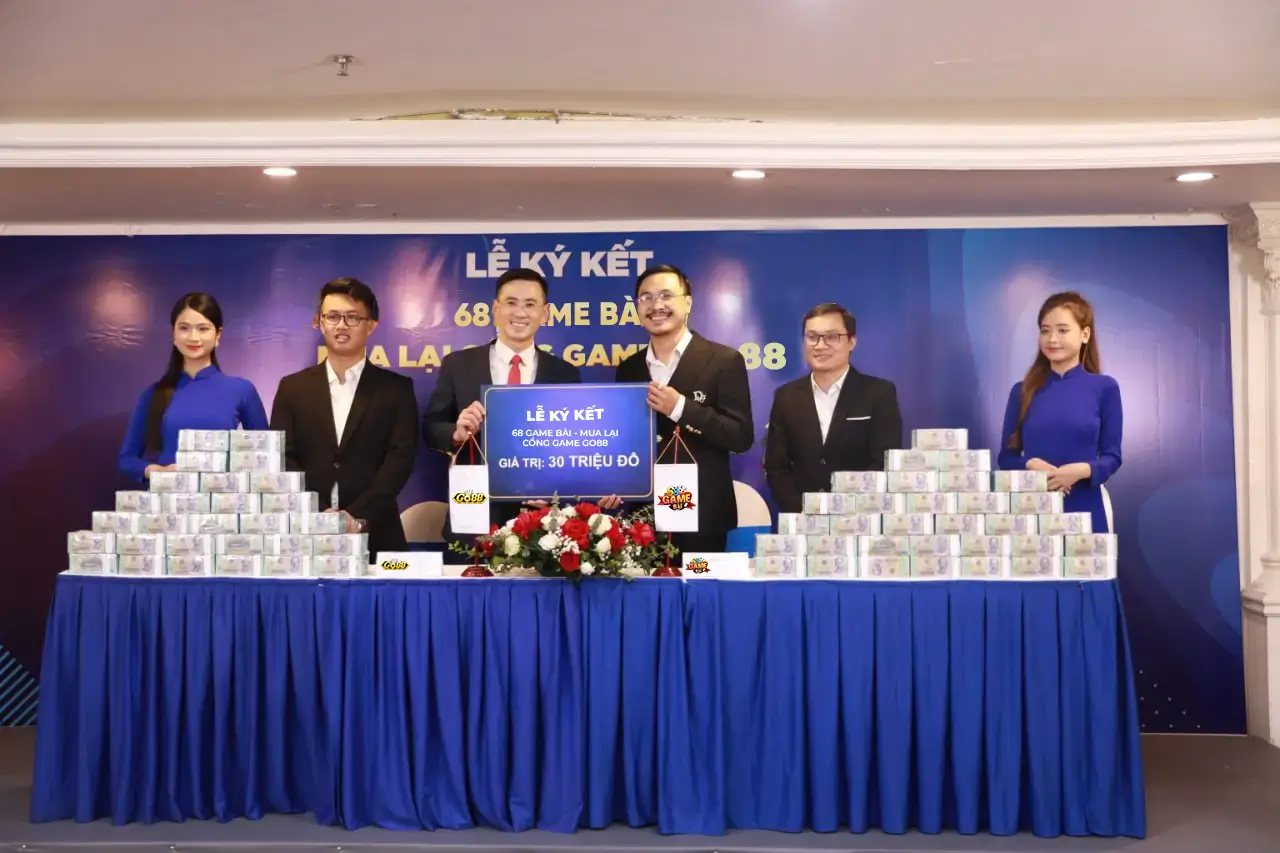Thương Vụ Tỷ Đô !! 68 Game Bài Mua Lại Go88
